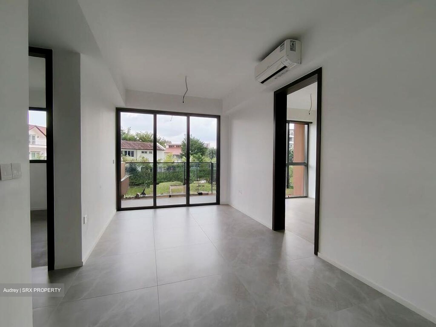 Amo Residence (D20), Apartment #517527121